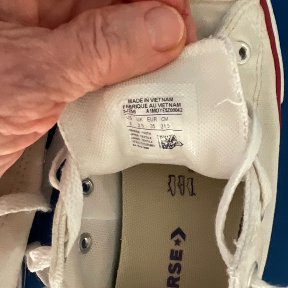 Converse All Star Low Top Sneakers White Lace Up Unisex Youth Size 3 (Women’s 6) - Picture 7 of 7